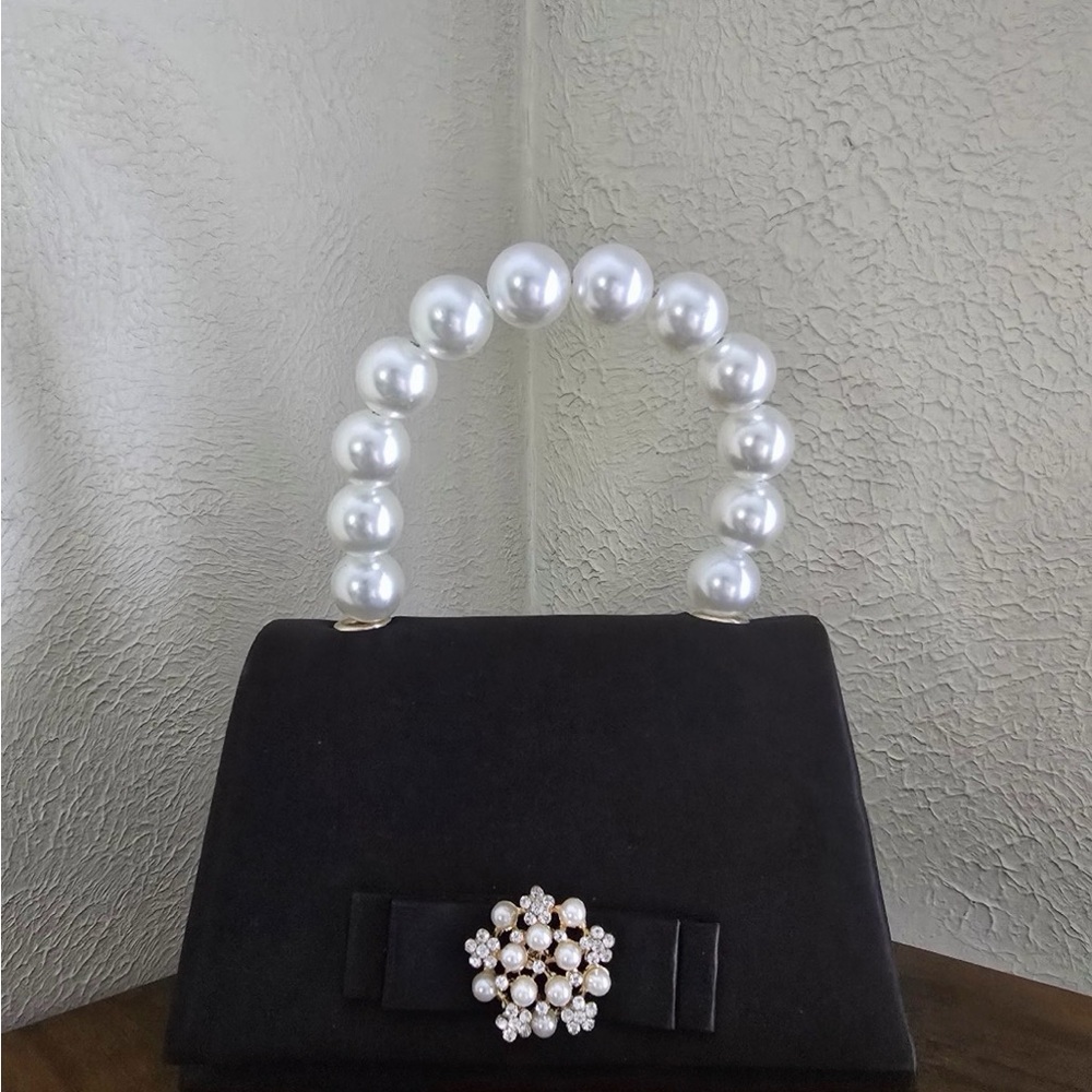 Sophisticated Black Mini Bag with Pearl Handle
